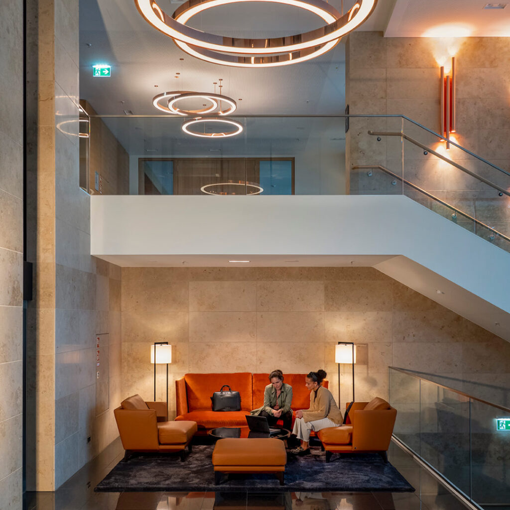 Maritim Hotel und Congress Zentrum LOBBY LOUNGE